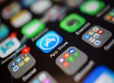 生活可以離開手機(jī)，手機(jī)卻離不開生活